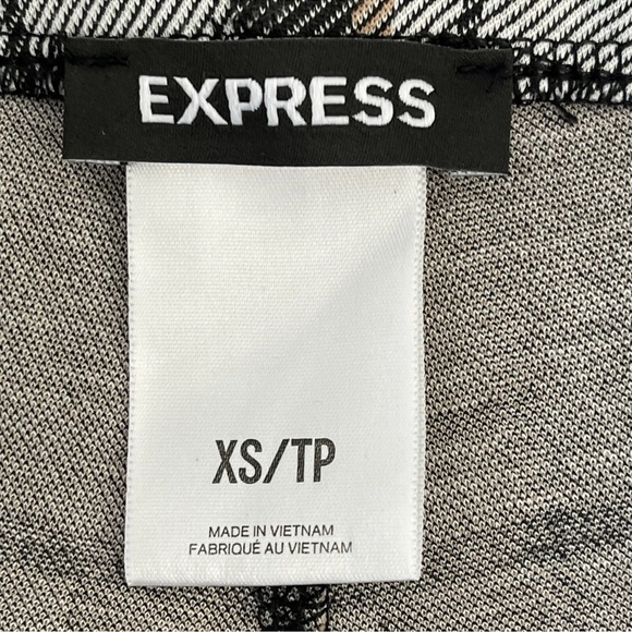 EUC Express Plaid Knit High Rise Leggings Black, White, Yellow (Women’s Size XS) - Picture 7 of 9